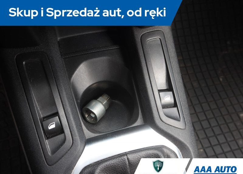 Peugeot 301 cena 24500 przebieg: 152996, rok produkcji 2014 z Nowe Miasto Lubawskie małe 121